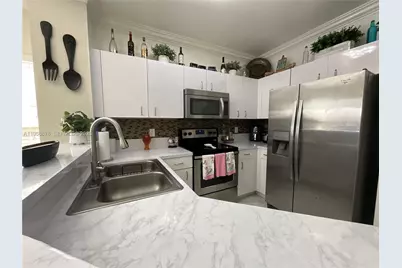 231 SW 120th Ave, Pembroke Pines, FL 33025 - Photo 7