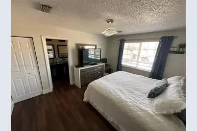 231 SW 120th Ave, Pembroke Pines, FL 33025 - Photo 13