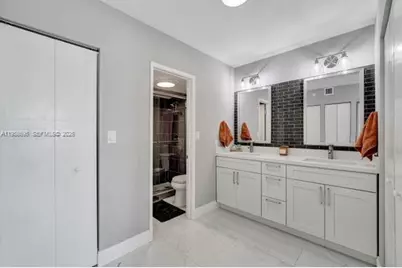 20515 E Country Club Dr #1244, Aventura, FL 33180 - Photo 21