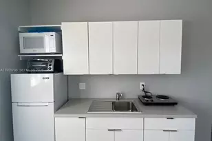 2126 NW Flagler Terrace, Miami, FL 33125 - Photo 3