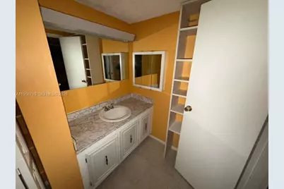 4848 NW 24th Ct #232, Lauderdale Lakes, FL 33313 - Photo 7