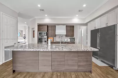 3545 Forest View Cir #0, Dania Beach, FL 33312 - Photo 19