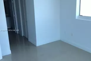 1800 N Bayshore Dr, Miami, FL 33132 - Photo 25