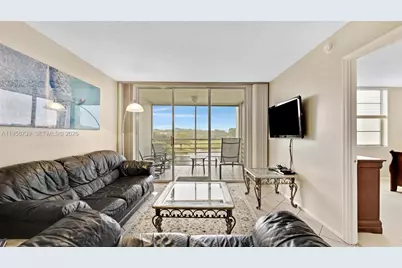 9460 Poinciana Pl #404, Davie, FL 33324 - Photo 7