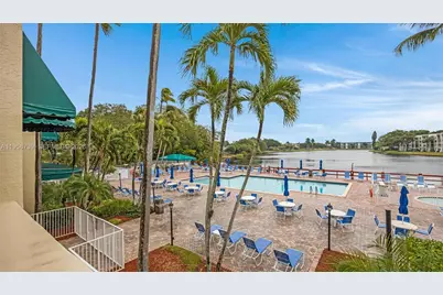 9460 Poinciana Pl #404, Davie, FL 33324 - Photo 35