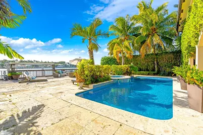 1398 Bay Dr, Miami Beach, FL 33141 - Photo 27