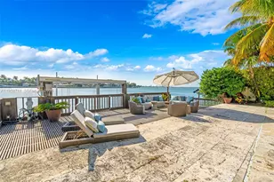 1398 Bay Dr, Miami Beach, FL 33141 - Photo 29