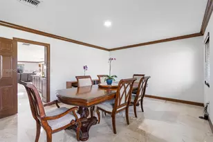 20520 SW 190th St, Miami, FL 33187 - Photo 13