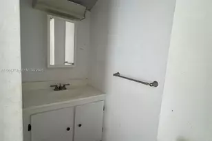 7801 NE 4th Ct, Miami, FL 33138 - Photo 7