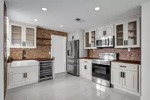 1231 Sorrento Dr, Weston, FL 33326 - Photo 5