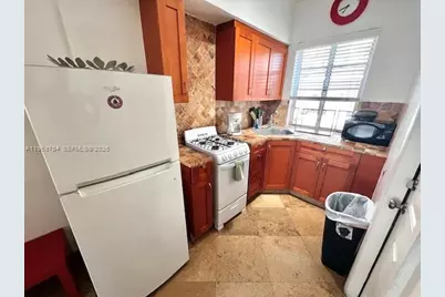 601 7th St #4, Miami Beach, FL 33139 - Photo 9