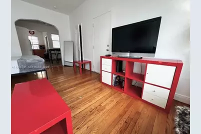 601 7th St #4, Miami Beach, FL 33139 - Photo 3