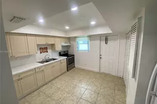 25423 SW 107th Ct, Homestead, FL 33032 - Photo 7