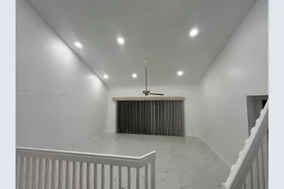 4226 SW 87th Ter, Davie, FL 33328 - Photo 5