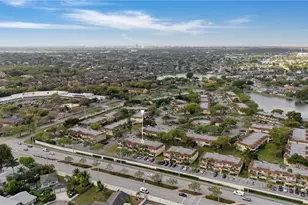 4713 N Pine Island Rd, Sunrise, FL 33351 - Photo 25