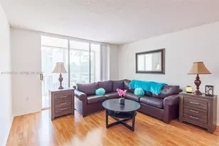 7788 Trent Dr, Tamarac, FL 33321 - Photo 7