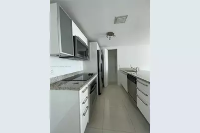 185 SW 7th St #3810, Miami, FL 33130 - Photo 9