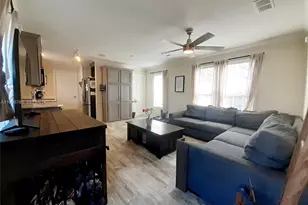 13331 SW 7th Pl, Davie, FL 33325 - Photo 3