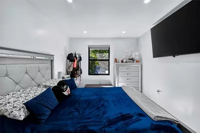 1594 W 73rd St, Hialeah, FL 33014 - Photo 23
