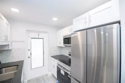 8704 NW 35th St #104, Coral Springs, FL 33065 - Photo 5