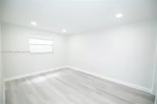 8704 NW 35th St, Coral Springs, FL 33065 - Photo 11