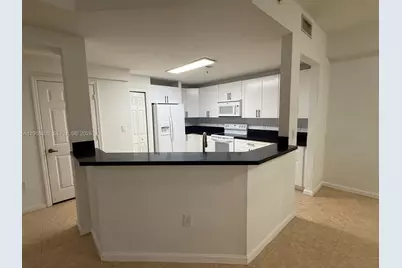 11603 NW 89th St #215, Doral, FL 33178 - Photo 7