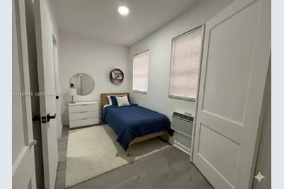 1560 SW 5th St #10, Miami, FL 33135 - Photo 3