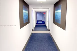 555 NE 15th St, Miami, FL 33132 - Photo 15