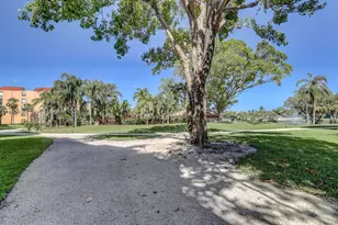 950 Egret Cir, Delray Beach, FL 33444 - Photo 37