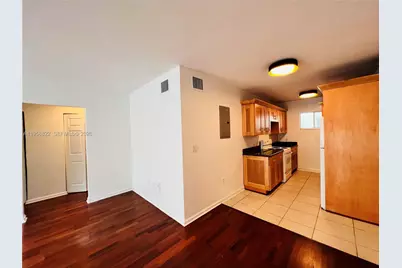 2033 Calais Dr #8, Miami Beach, FL 33141 - Photo 5