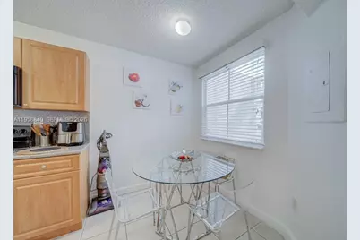 4876 NW 97th Ct #352, Doral, FL 33178 - Photo 15