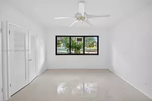 1100 N Shore Dr, Miami Beach, FL 33141 - Photo 15