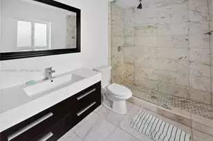 1100 N Shore Dr, Miami Beach, FL 33141 - Photo 21