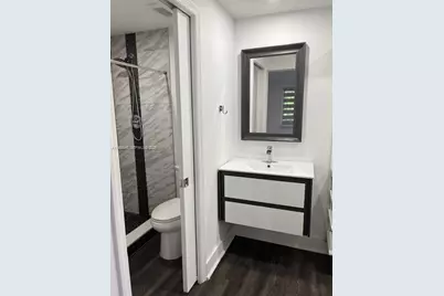 3008 NW 13th St, Miami, FL 33125 - Photo 9