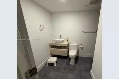 3008 NW 13th St, Miami, FL 33125 - Photo 29