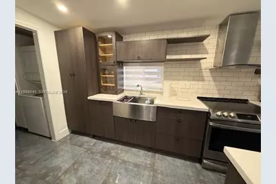 3008 NW 13th St, Miami, FL 33125 - Photo 25