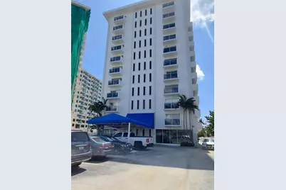5313 Collins Ave #911, Miami Beach, FL 33140 - Photo 1