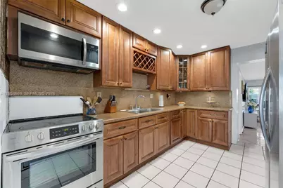 120 NW 52nd Ct, Oakland Park, FL 33309 - Photo 11