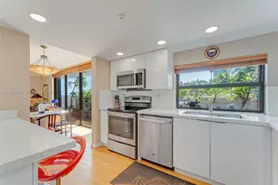 555 NE 30th St, Miami, FL 33137 - Photo 7