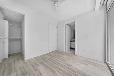 100 S Pointe Dr #TH-13, Miami Beach, FL 33139 - Photo 37