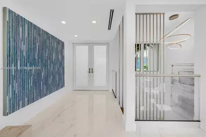 100 S Pointe Dr #TH-13, Miami Beach, FL 33139 - Photo 19