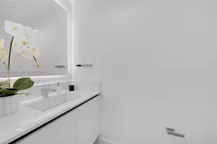 100 S Pointe Dr, Miami Beach, FL 33139 - Photo 33