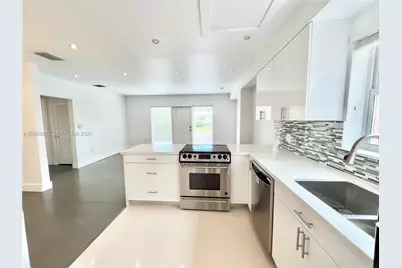 125 NW 100th St, Miami Shores, FL 33150 - Photo 11