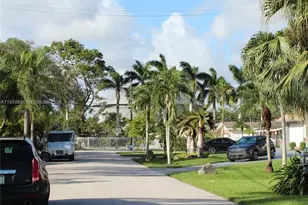 4465 SW 38th Terrace, Dania Beach, FL 33312 - Photo 13