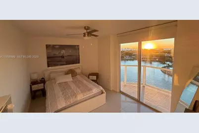 5900 Collins Av #1008, Miami Beach, FL 33140 - Photo 21