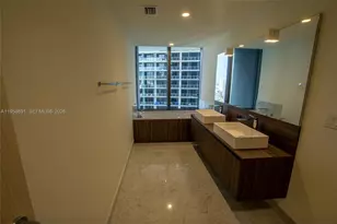 1000 Brickell Plaza, Miami, FL 33131 - Photo 5