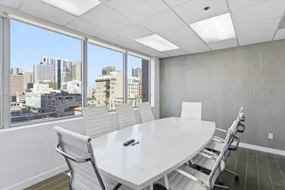 150 SE 2nd Ave #904, Miami, FL 33131 - Photo 5