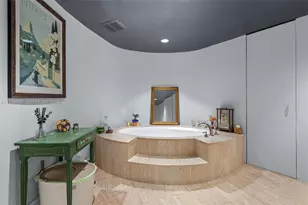 720 NE 69th St, Miami, FL 33138 - Photo 41