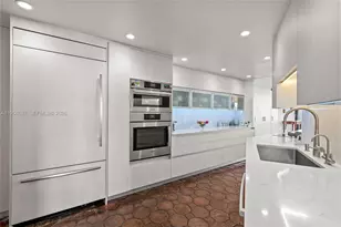 720 NE 69th St, Miami, FL 33138 - Photo 23