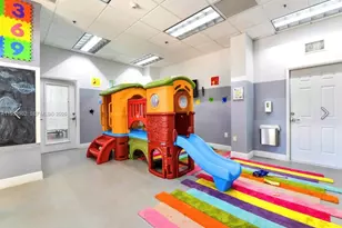 1200 Brickell Bay Dr, Miami, FL 33131 - Photo 21